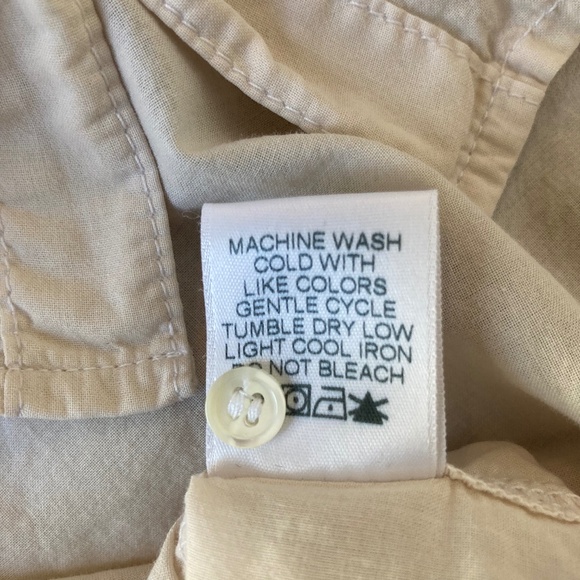 Xirena Cream Button Down Blouse Top XS 100% Cotton Made USA Shirttail Hem - Picture 4 of 7